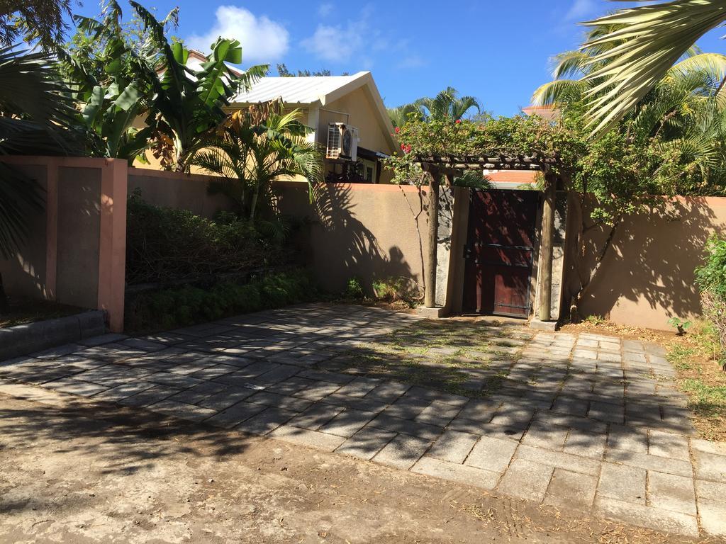 H&K Villa Blue Bay Exterior photo