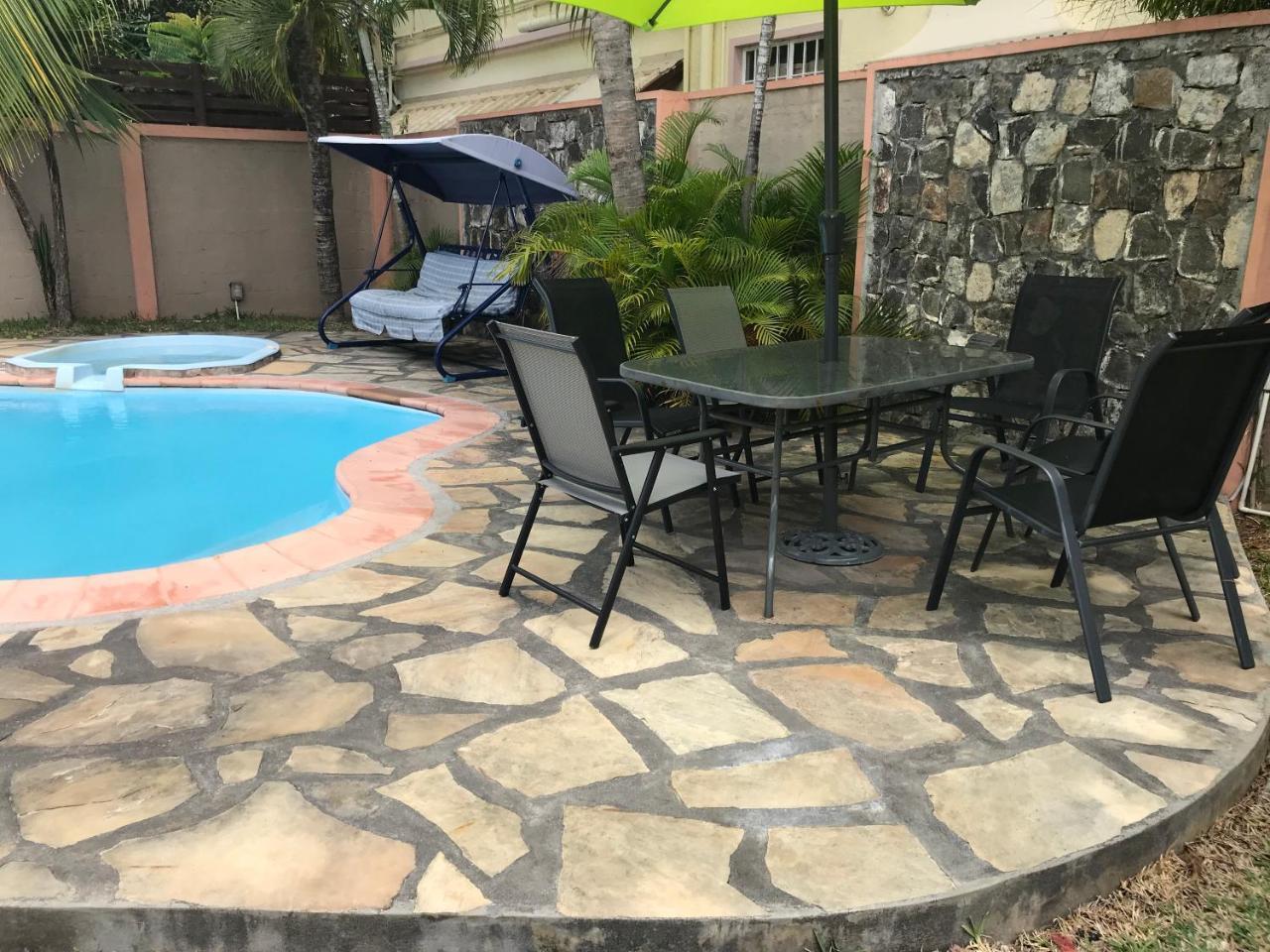 H&K Villa Blue Bay Exterior photo